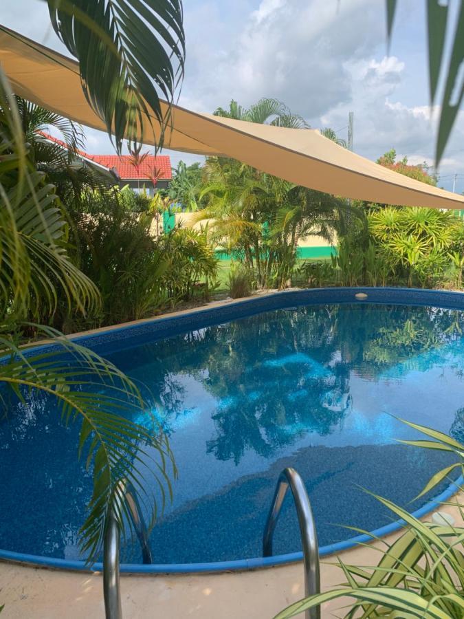 Baan Bettina Haus 1 Lägenhet Ban Chak Phai Exteriör bild